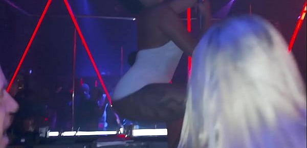  Gih Rocha arrebenta na dança no Spicy Club